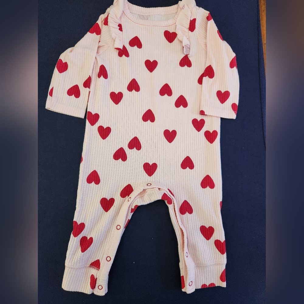 Cat&Jack Red Heart Patterned Kids One Piece, Size 3/6, NWOT